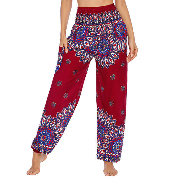 Boho Icon Pants – 70s Statement Hose mit fließendem Ethno-Print