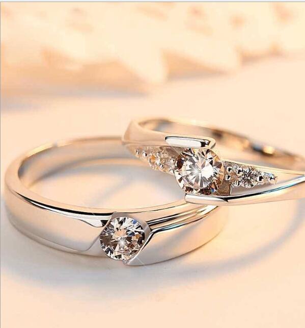 Eleganter 925 Silber Damenring mit funkelndem Stein im minimalistischen Design