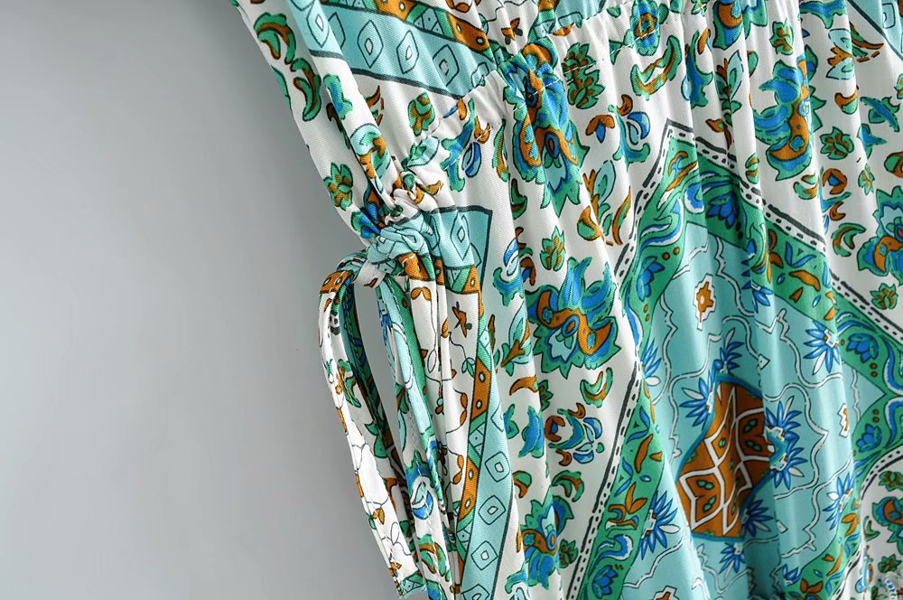 Boho Maxi Dress – 70s Floral Spirit