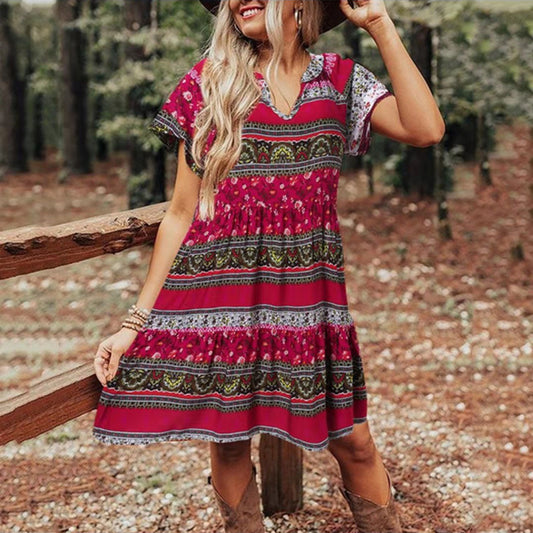 Boho-Kleid mit Print – luftiges Sommerkleid mit kurzen Ärmeln