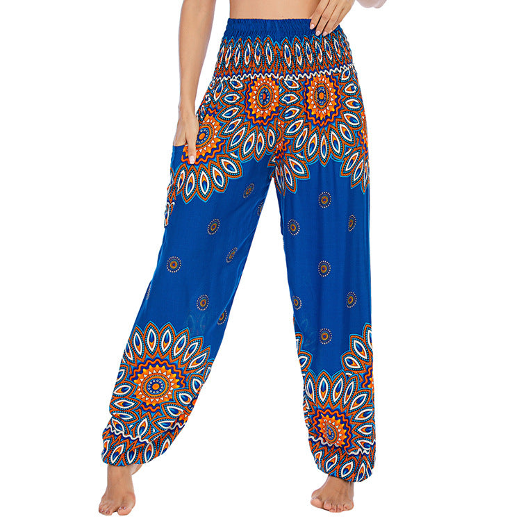 Boho Icon Pants – 70s Statement Hose mit fließendem Ethno-Print