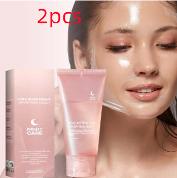 Anwendung der Kollagen Glow Night Mask beim sanften Abziehen der Peel-off Maske vom Gesicht für einen strahlenden Teint